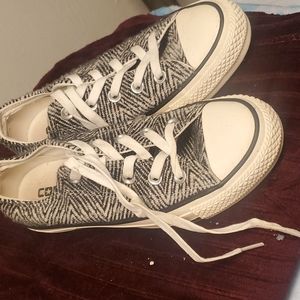 Converse size 5